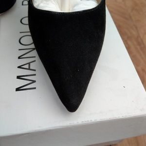 Size 37 Manolo Blahnik black suede BB 105 pumps